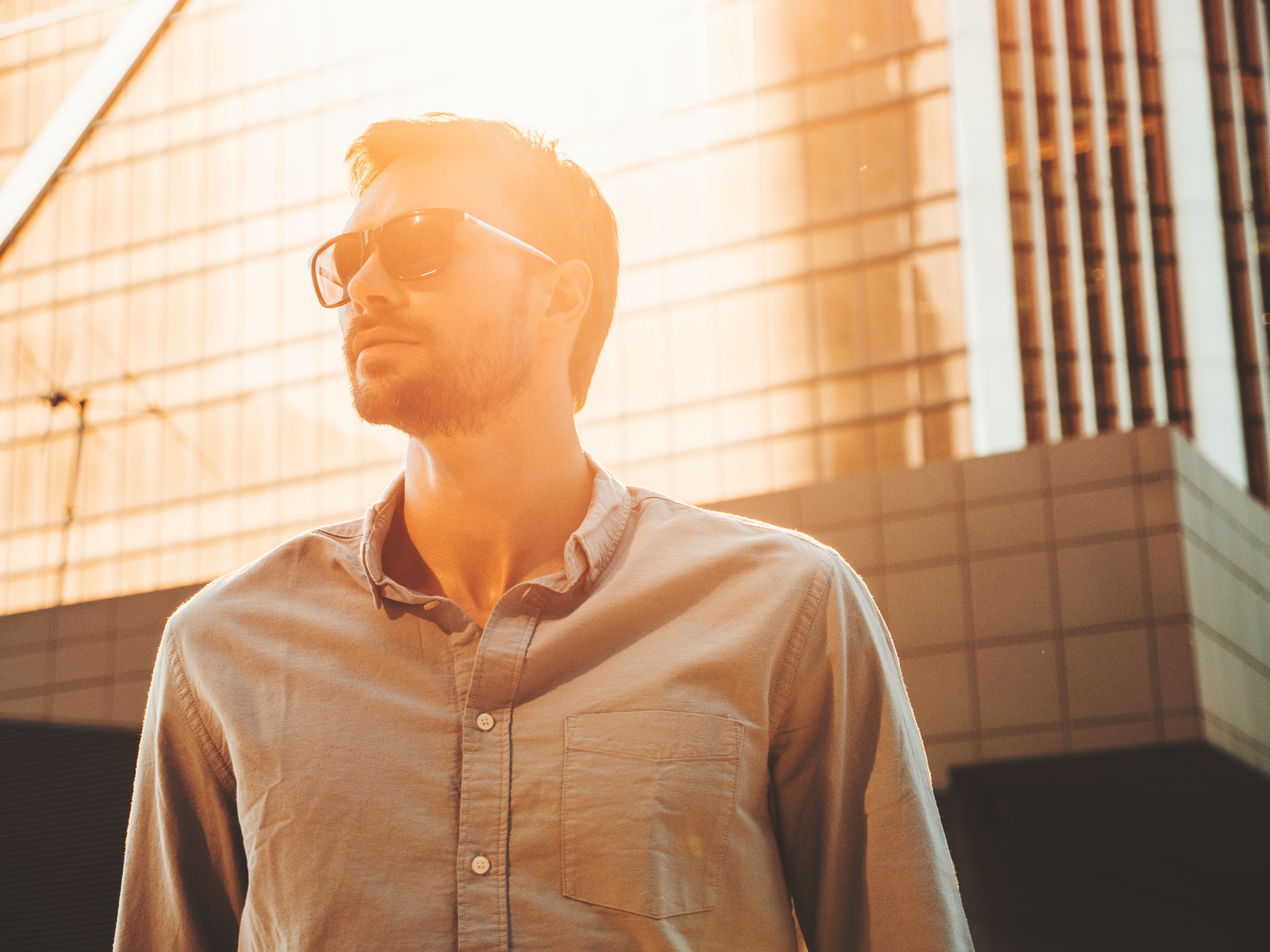Understanding Light Management: How Melanin Lenses Support Clearer, More Comfortable Vision